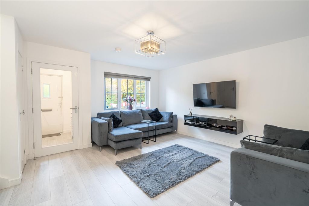 Property photo 2 of 15 Lounge-1.Jpg