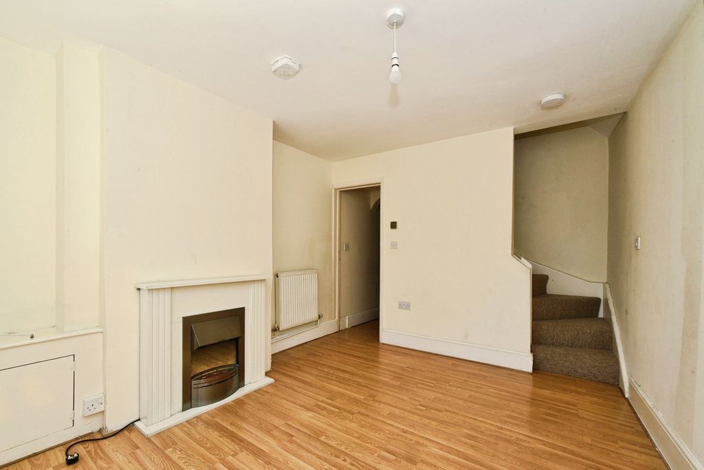 Property photo 2 of 7 Pbox-Img.Jpg
