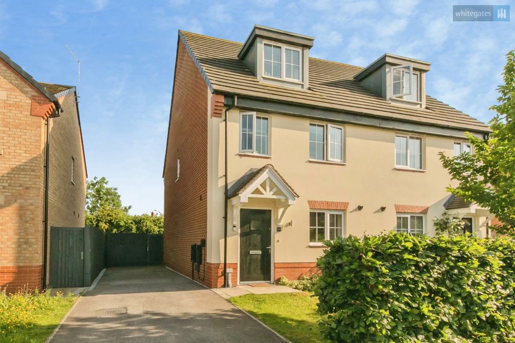 Property photo 1 of 17 Pbox-Img.Jpg
