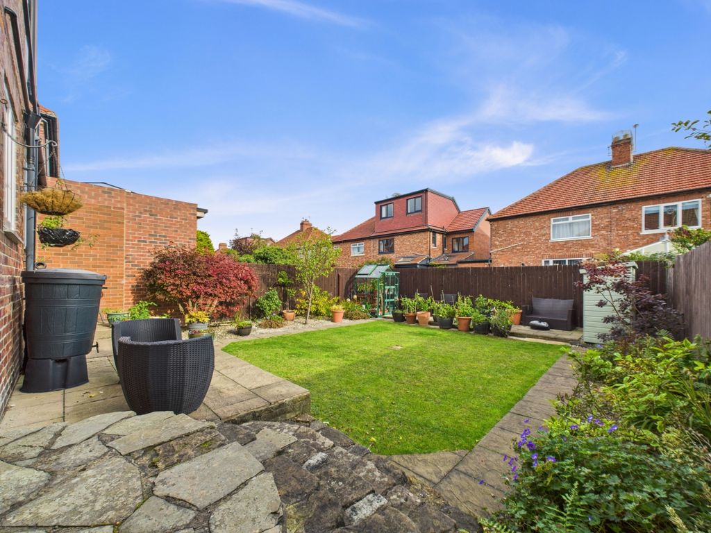 Property photo 2 of 14 Cam02195G0-Pr0092-Still025