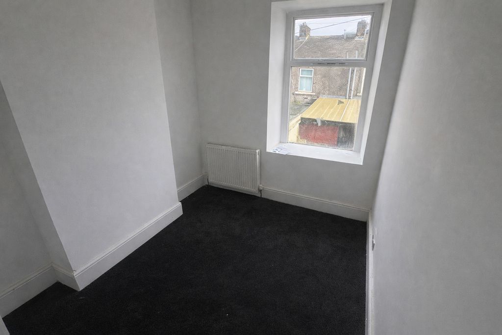 Property photo 3 of 8 Photo 3