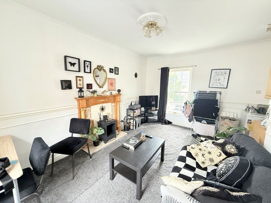 Property photo 2 of 6