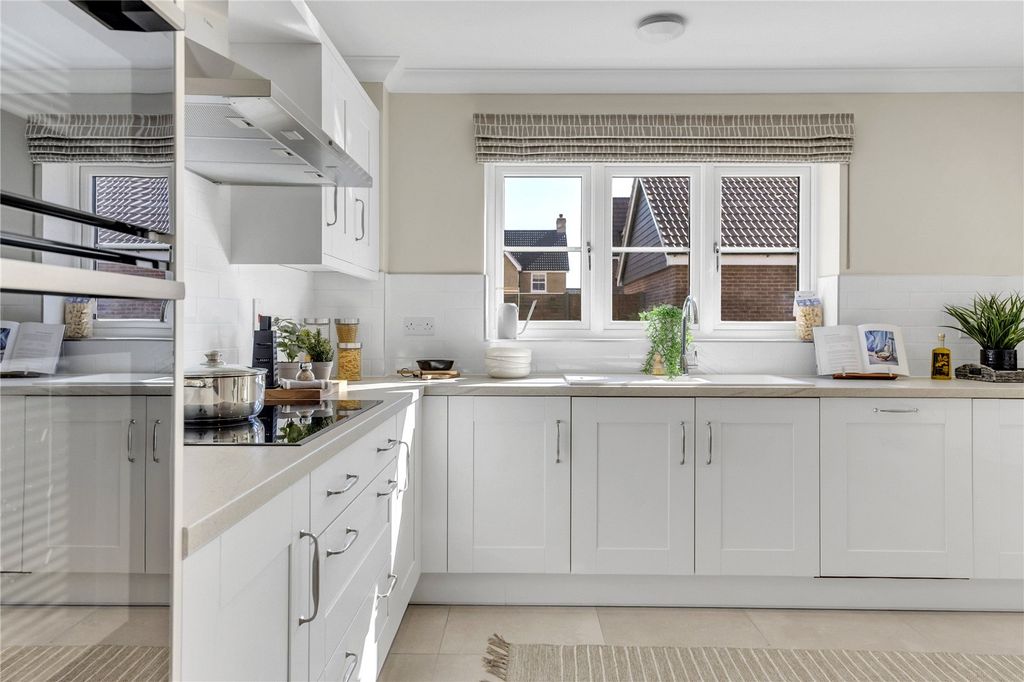 Property photo 2 of 15 Picture No. 17