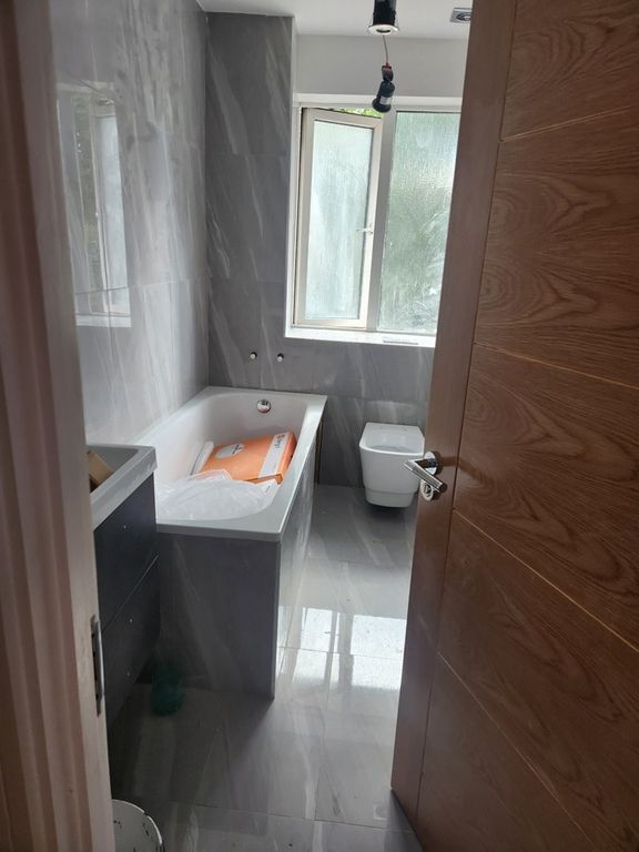 Property photo 3 of 4