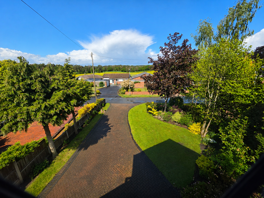 Property photo 2 of 30