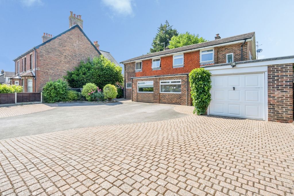 Property photo 1 of 17 Pbox-Img.Jpg