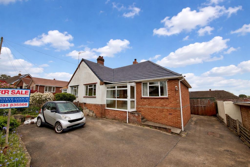 Property photo 1 of 12