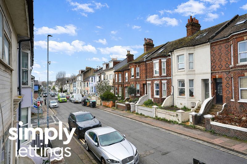 Property photo 3 of 9 Photo 1