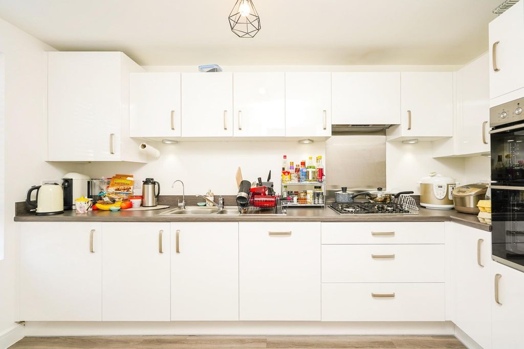 Property photo 3 of 14 Image