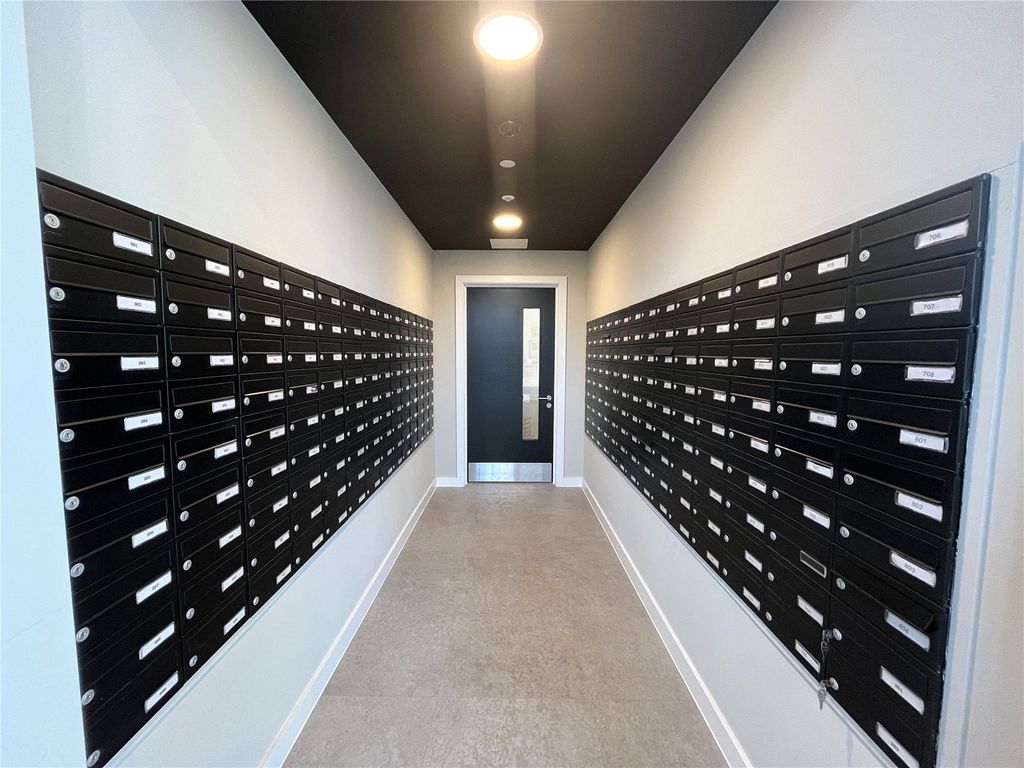 Property photo 2 of 24 Picture No. 02