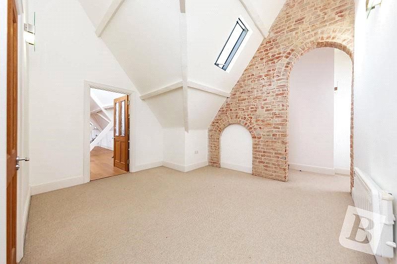 Property photo 2 of 11 Picture No. 02