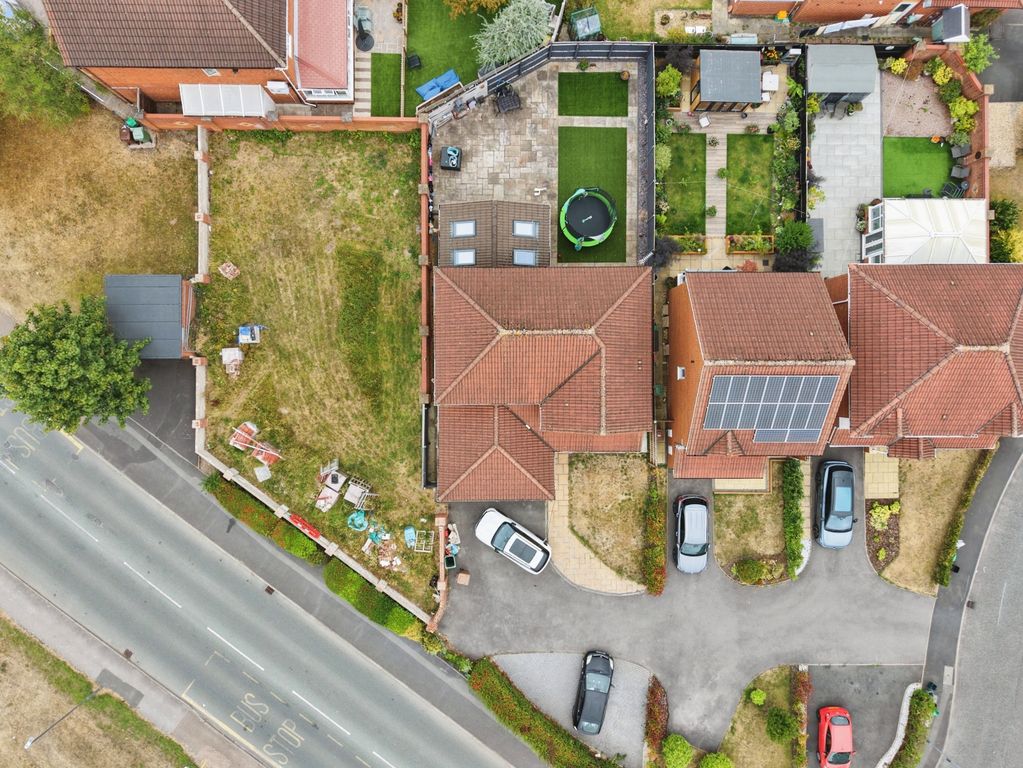 Property photo 2 of 48