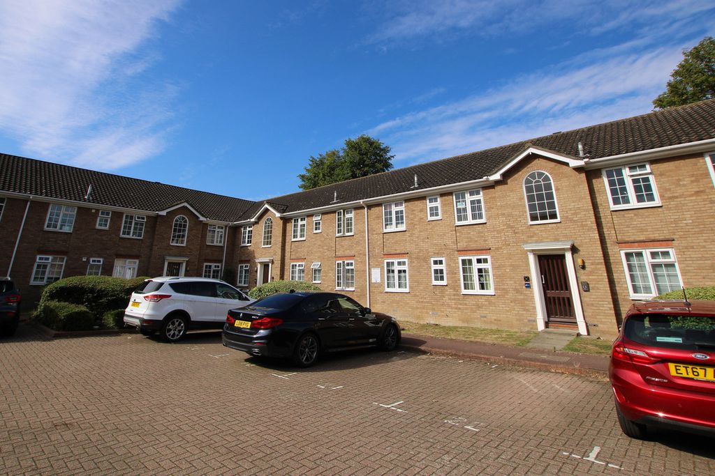 Property photo 1 of 12