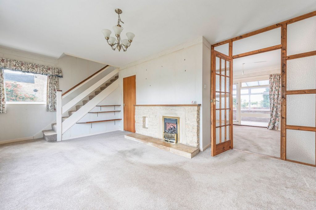 Property photo 2 of 14 Living Room