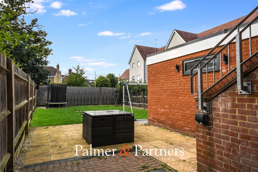 Property photo 2 of 27 Picture No. 02
