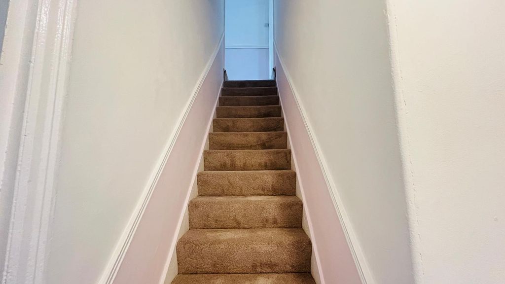 Property photo 2 of 3