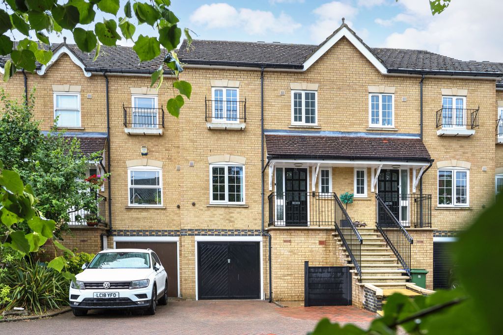 Property photo 3 of 15 051A8407