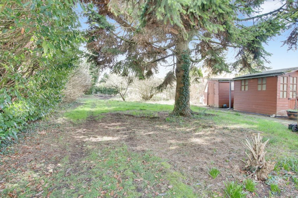 Property photo 2 of 11