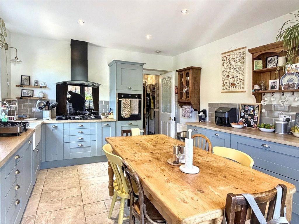 Property photo 3 of 31 Picture No. 03