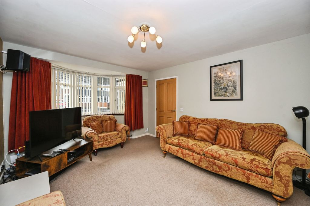 Property photo 3 of 15