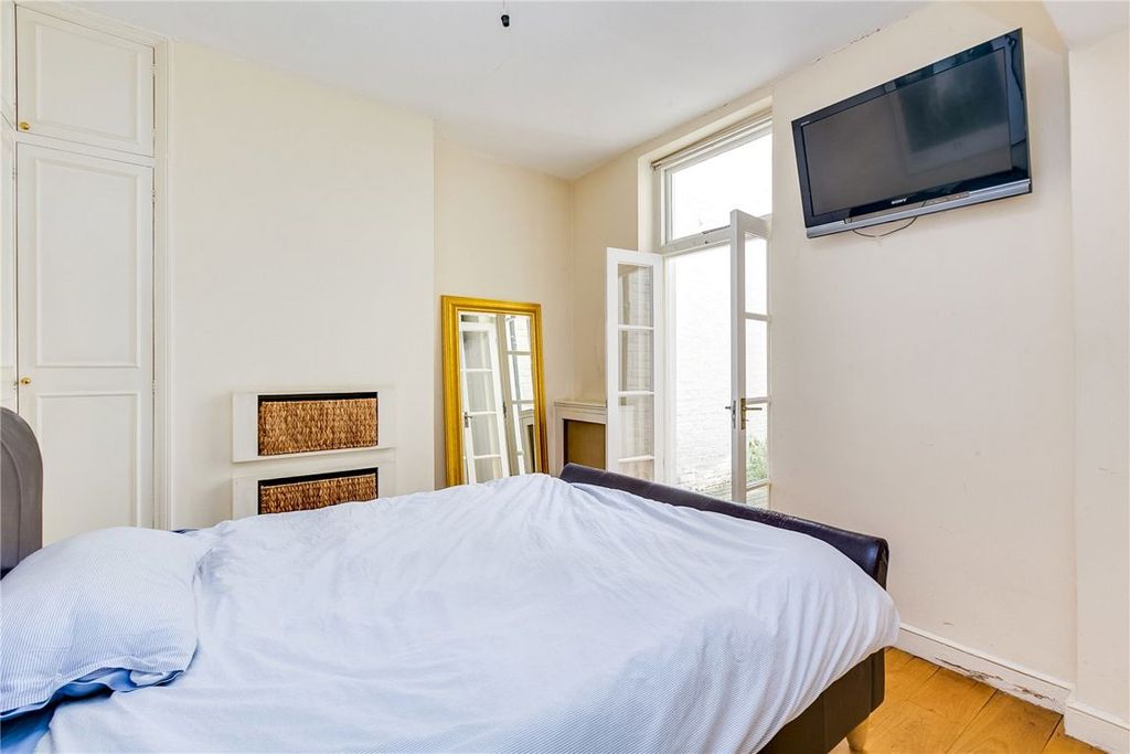 Property photo 3 of 6