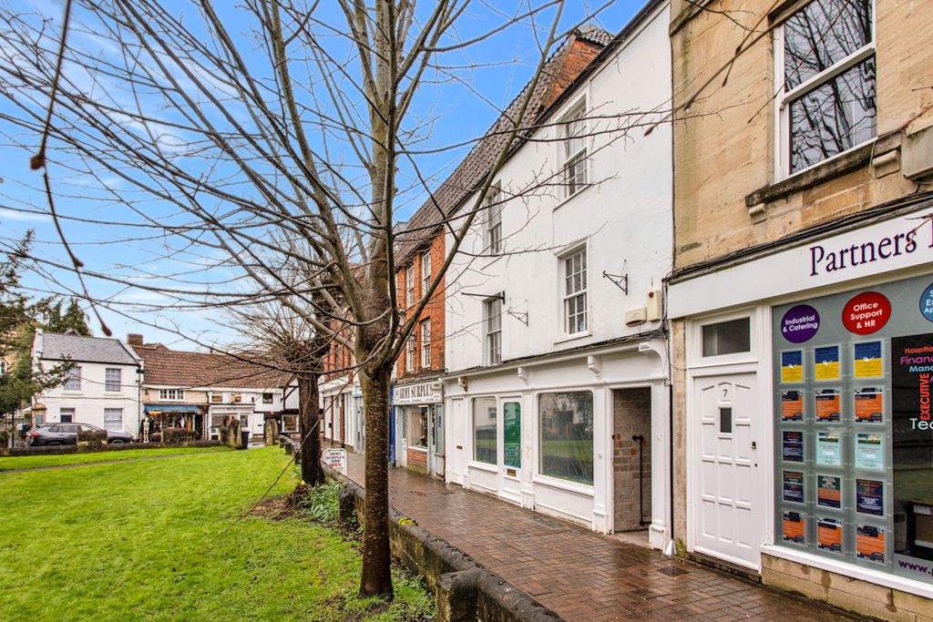 Property photo 1 of 9 Front Elevation