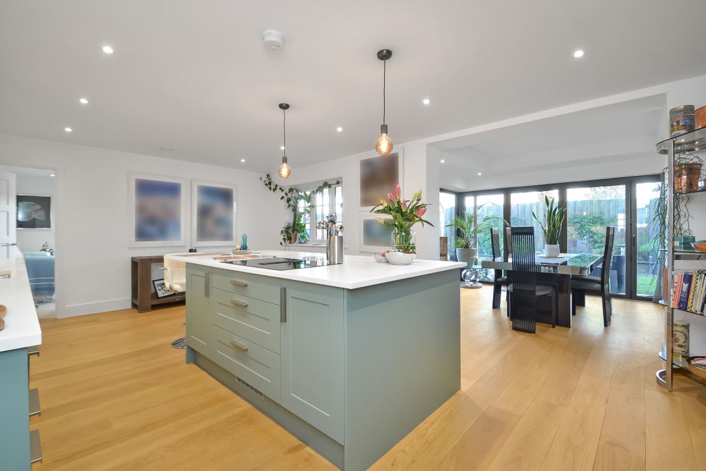 Property photo 2 of 19 Dsc_0011