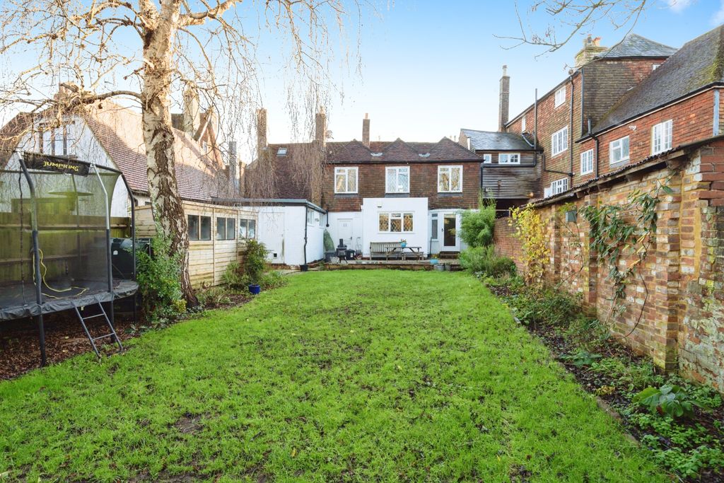 Property photo 1 of 17 Garden