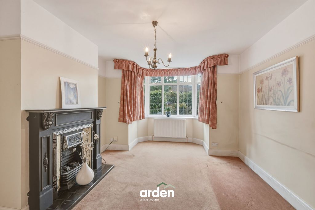 Property photo 2 of 17
