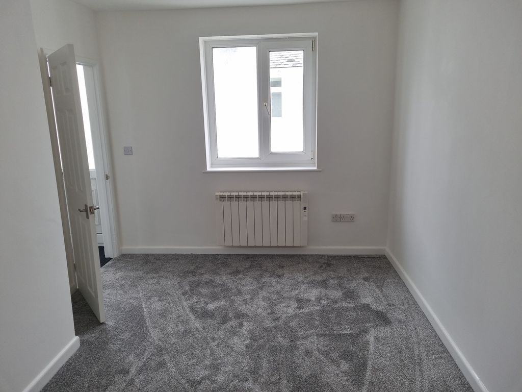 Property photo 2 of 3 Bedroom