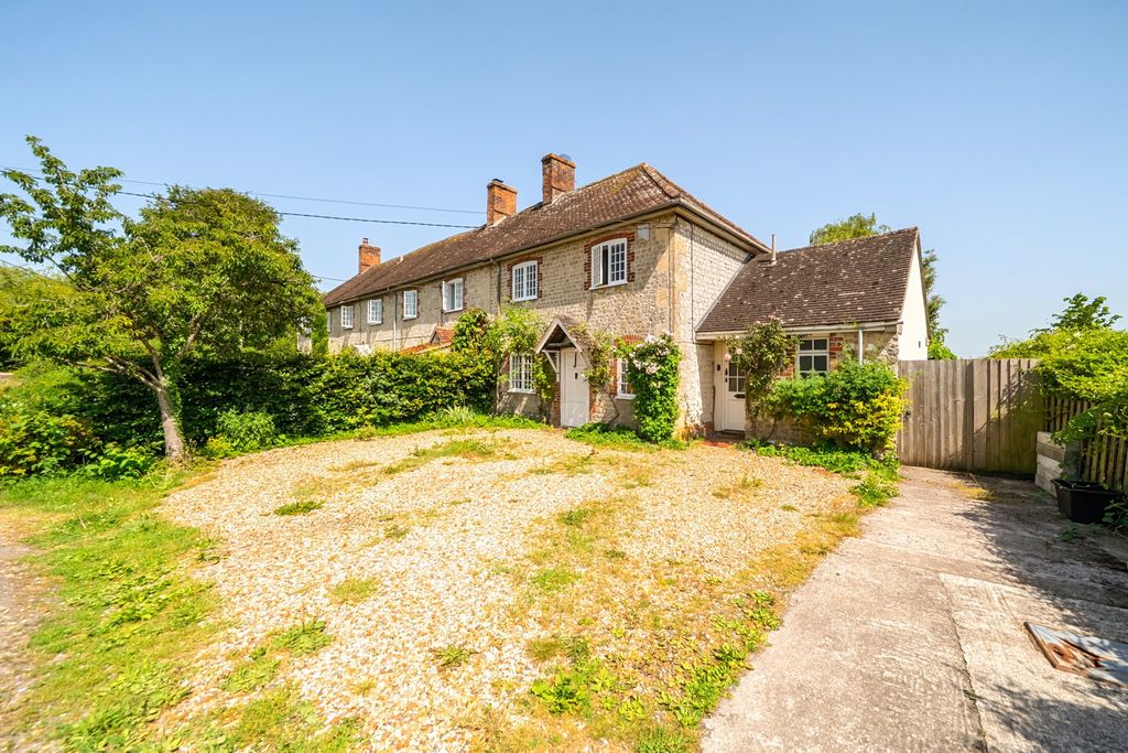 Property photo 2 of 19