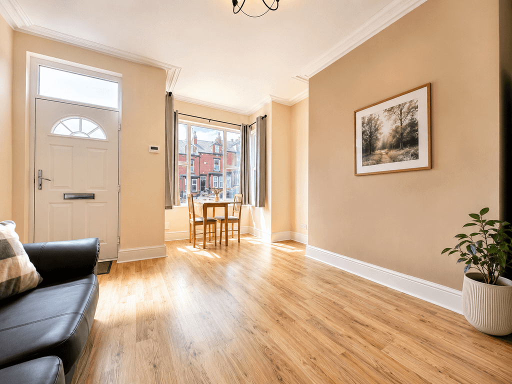 Property photo 3 of 7 Gallery