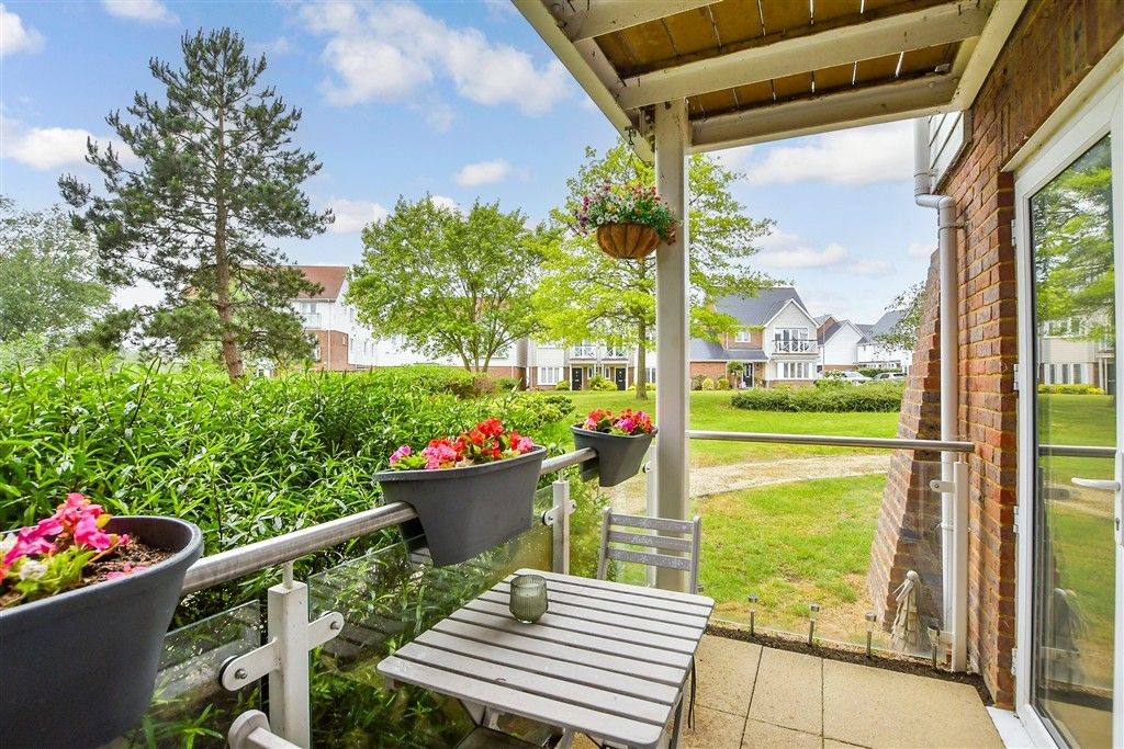 Property photo 2 of 12 Balcony / Terrace