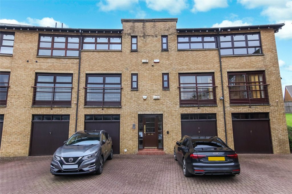 Property photo 1 of 19 Picture No. 11