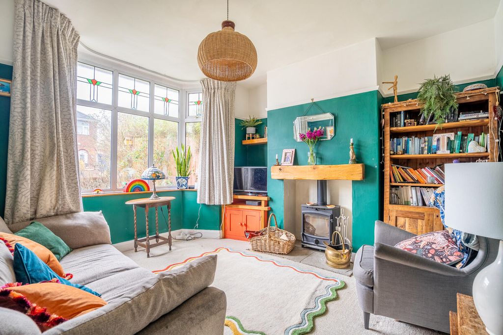 Property photo 2 of 19 Living Room