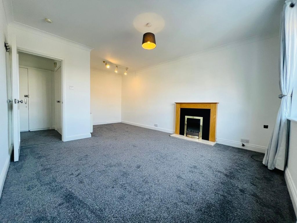 Property photo 2 of 8 Living Room