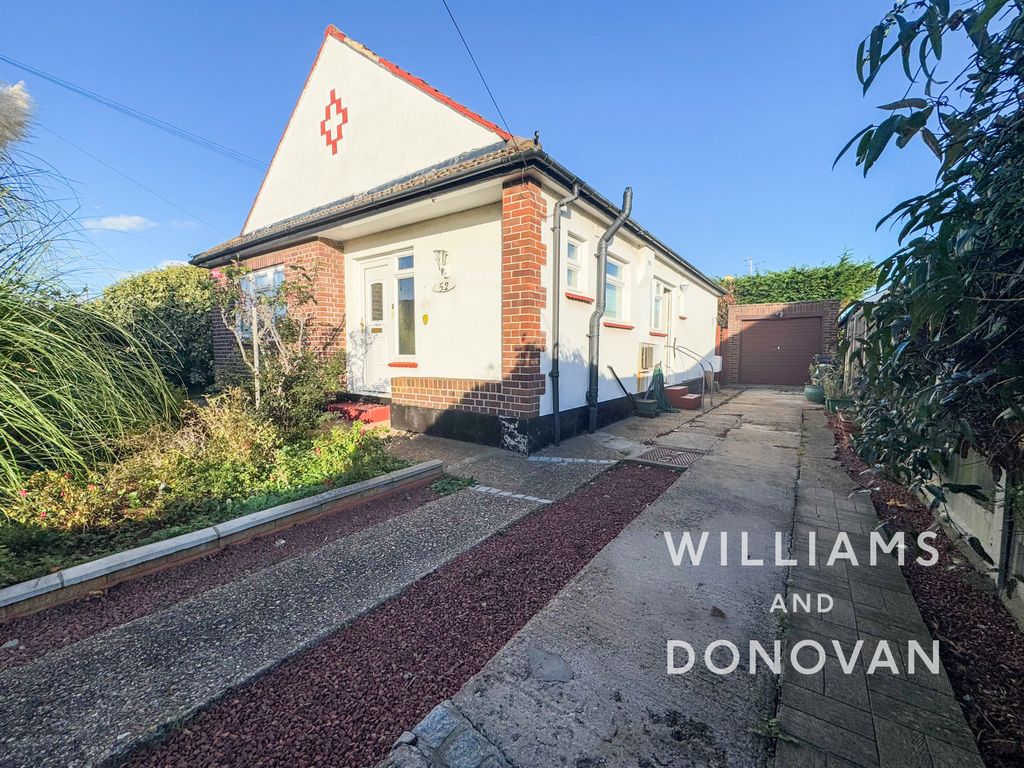 Property photo 1 of 12 Watermark