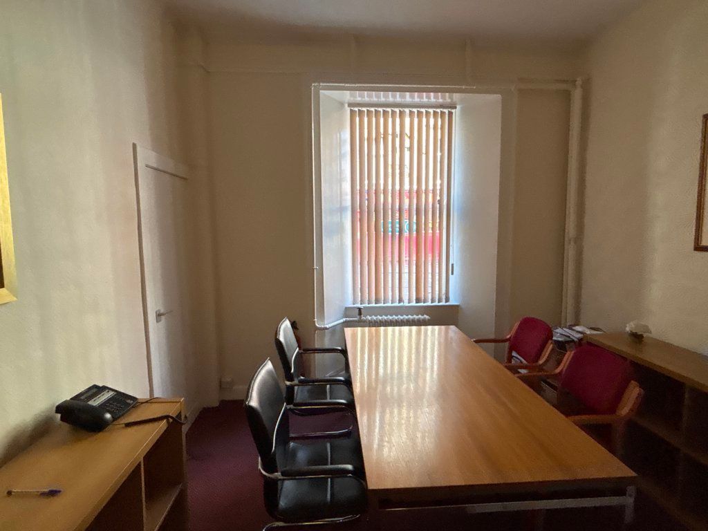 Property photo 3 of 10 Photo 2