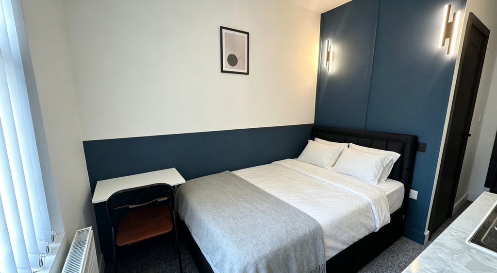 Property photo 1 of 11 Room 7 13 Belmont
