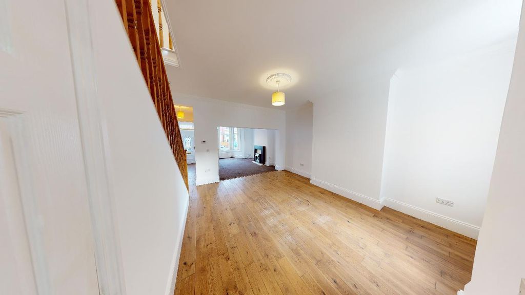 Property photo 3 of 13 Dining Room