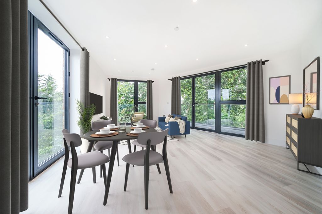 Property photo 3 of 6 Dining Area