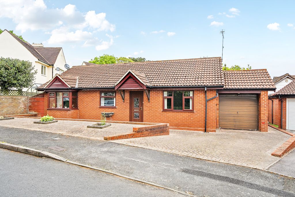 Property photo 1 of 16
