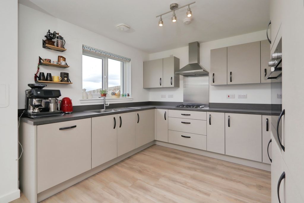 Additional image 10 of 4 bed detached house for saleArisaig Grove, Hamilton ML3