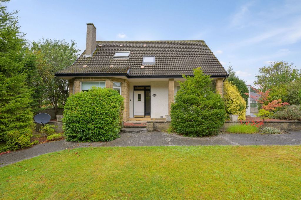 Property photo 2 of 44
