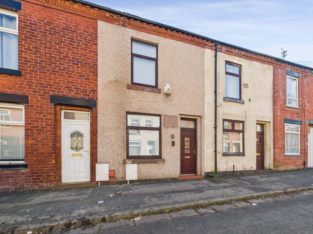 Property photo 1 of 18