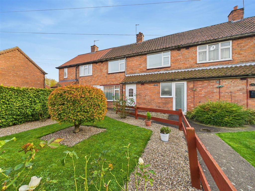 Property photo 1 of 13 Cam03303G0-Pr0246-Still019.Jpg