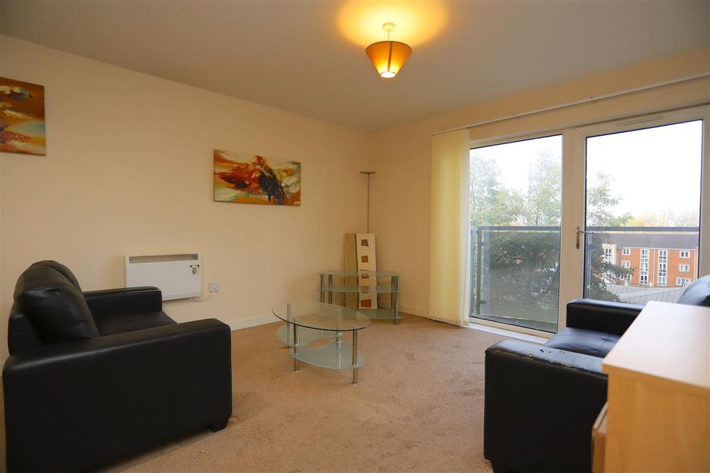 Property photo 3 of 11