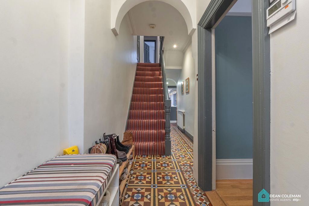 Property photo 3 of 29