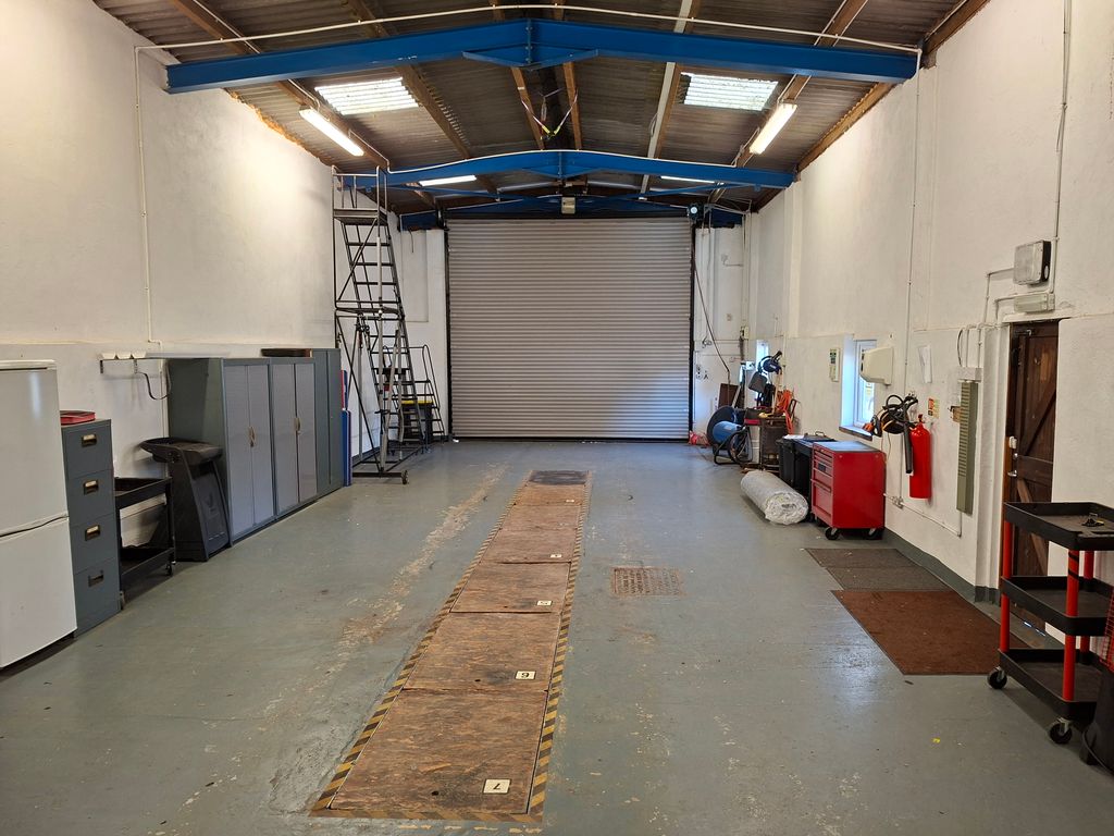 Property photo 3 of 7