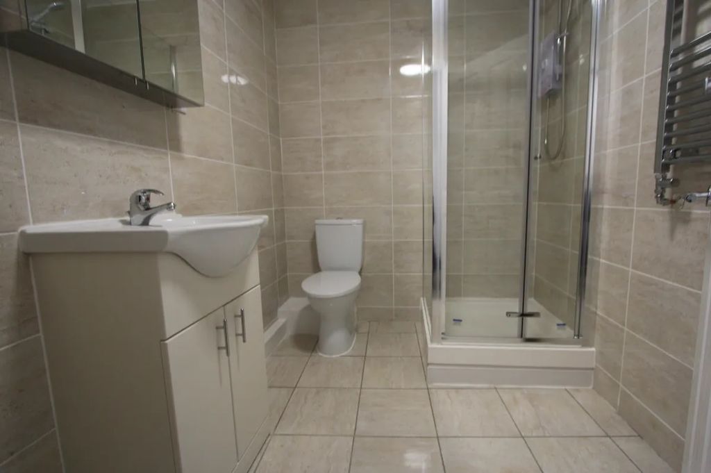 Property photo 3 of 3